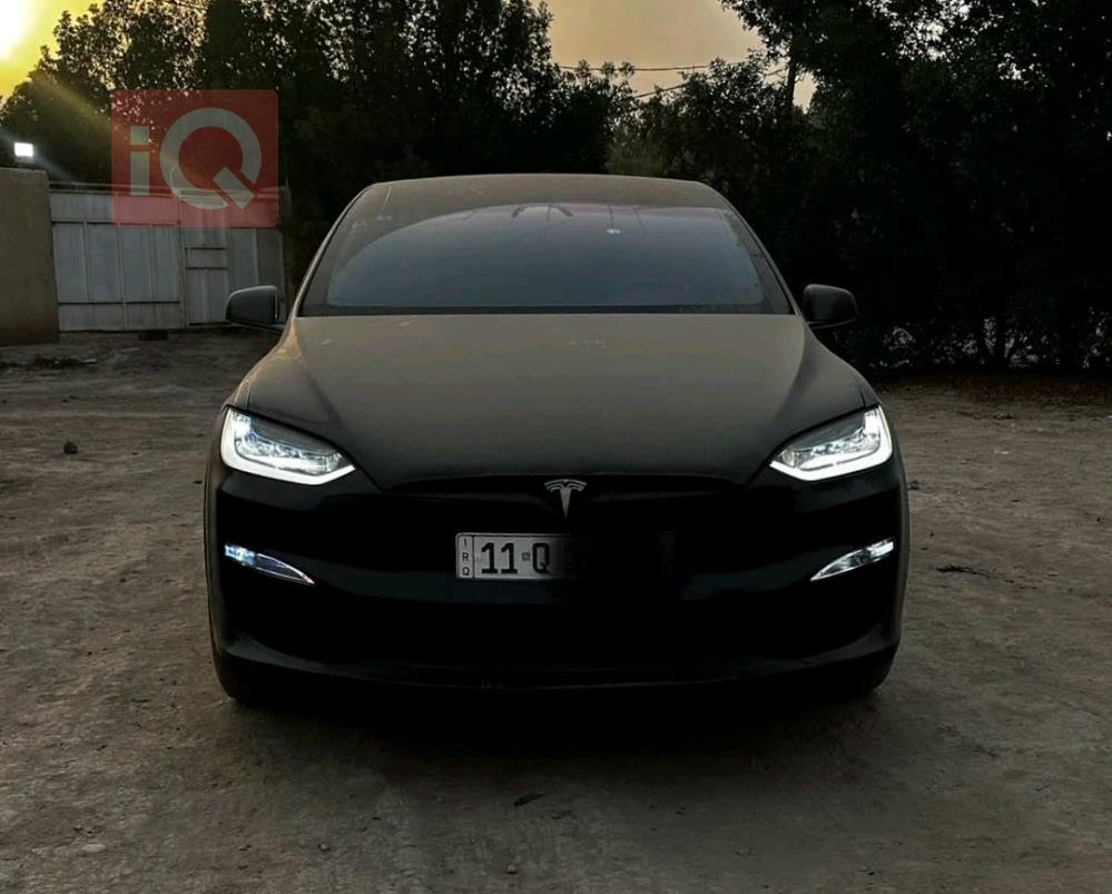 تێسلا Model X